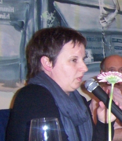 101_3892 Dr Sonja Bettel 250x
